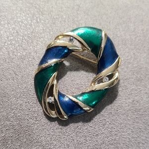 Elegant Gold-Tone Brooch with Blue‎ and Green Accents Dolphin Ore